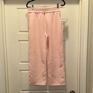 NWT Lulu Soft stream high-rise straight leg crop 24 inch